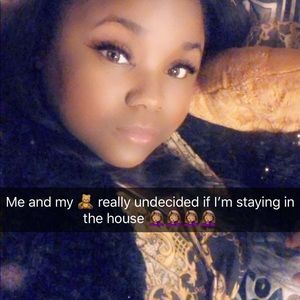 Meet your Posher, Jasmine